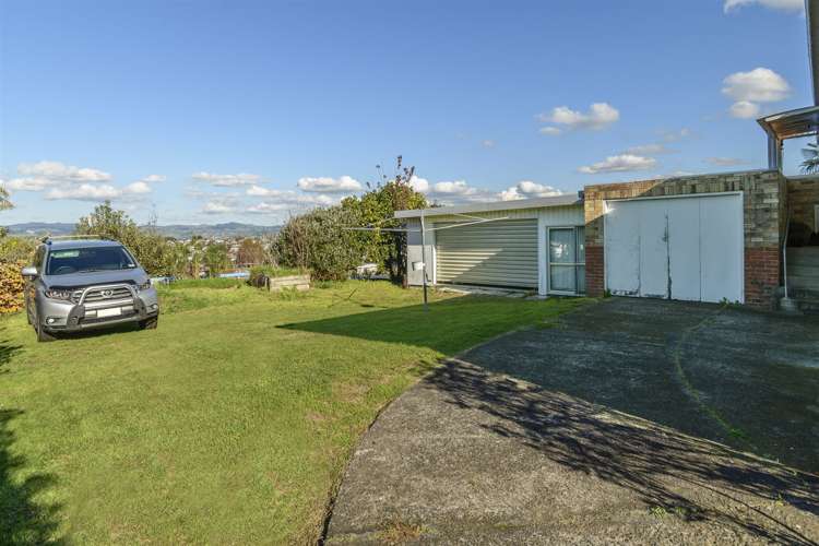 12 Brookfield Terrace Brookfield_14