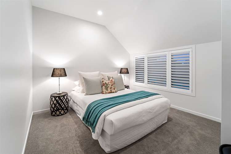 2/47 Rangitoto Terrace Milford_12