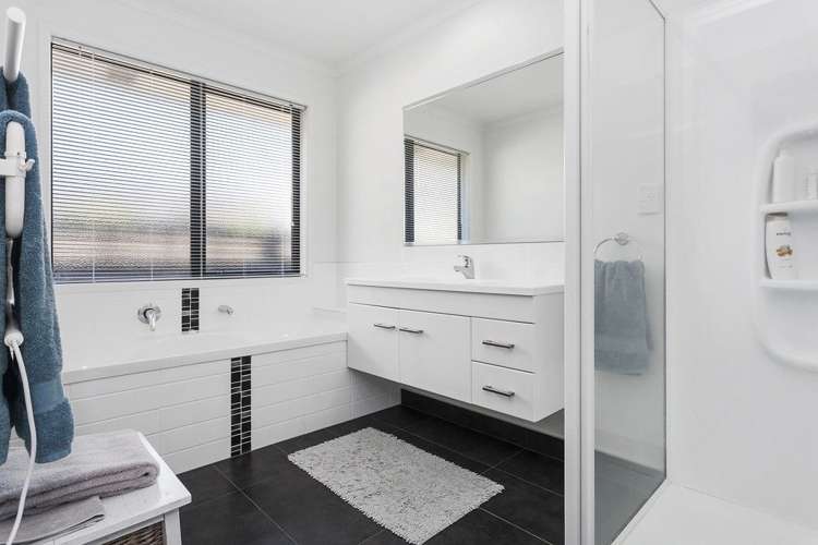 51 West Thompson Street Leamington_13