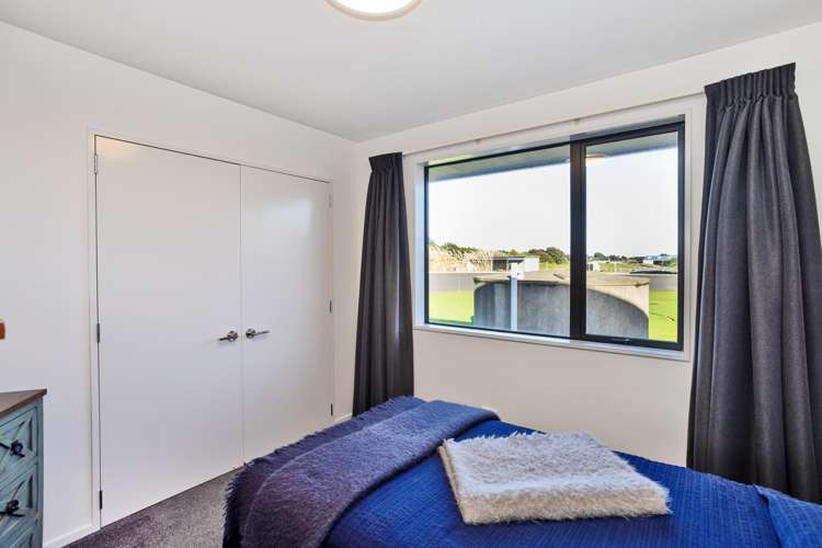 305 Oreti Road Otatara_18