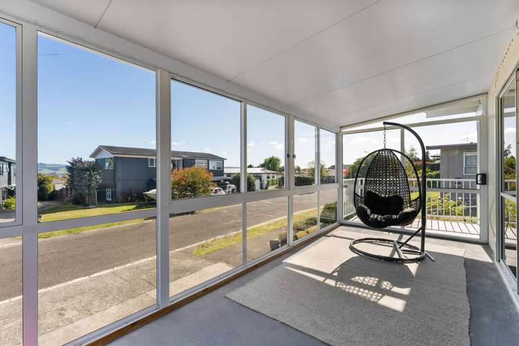 6 Regents Grove_1