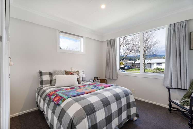 63 California Drive Totara Park_13