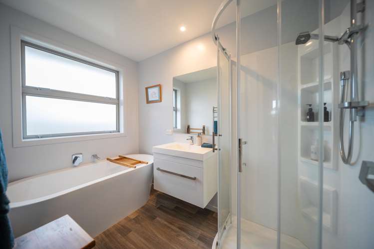 61 Orbell Crescent Te Anau_12