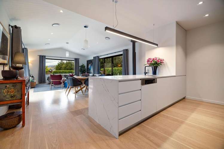 13 Hovingham Court Jacks Point_5