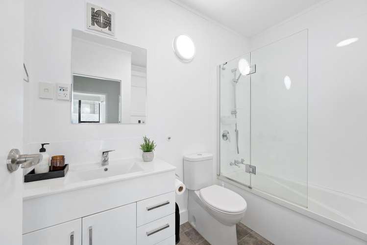 13/70 Hobson Street Thorndon_6