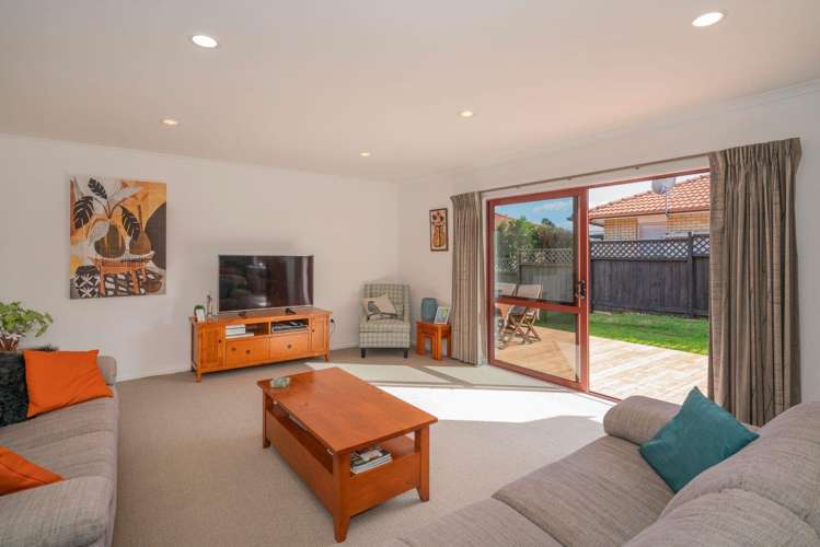 109 The Yardarm Pauanui_12