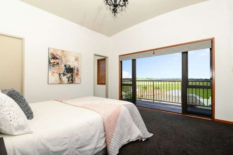 22 Friesian Place Grandview Heights_12