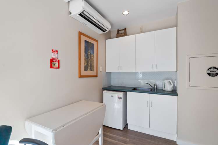 53 Bangor Road Darfield_16