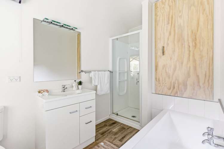 89 Coast Road Warrington_12