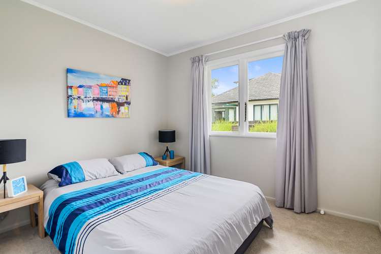 166 Clayton Road Mangakakahi_5