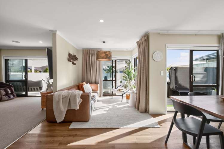 1 Bill Miller Drive Papamoa Beach_8