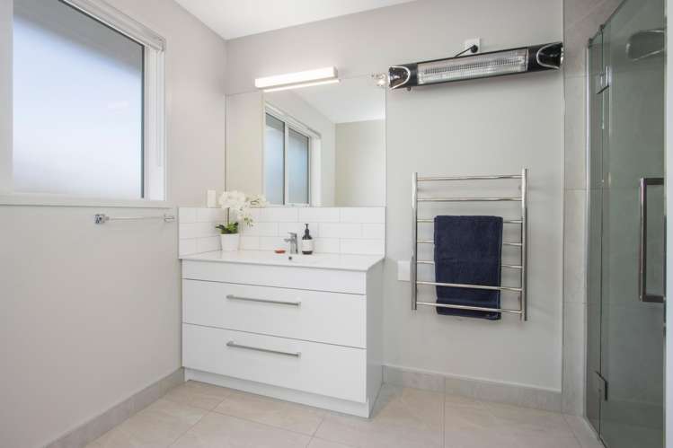 8B Carrick Robertson Place Waihi_18
