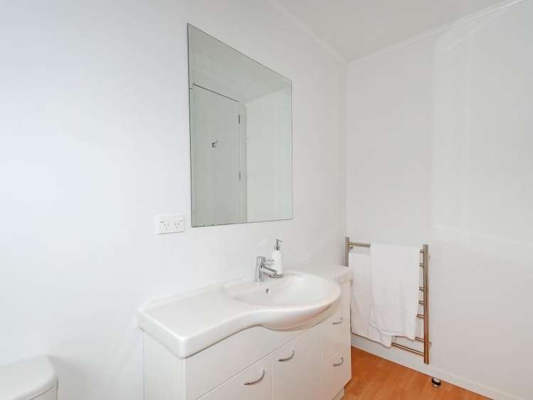 7 Diamond Grove Brown Owl_15