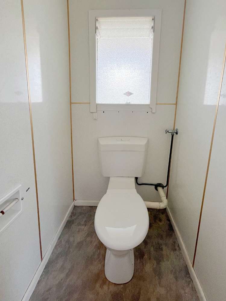 136 Hillsborough Road 1687_8