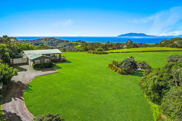 1075 Takatu Road Tawharanui Peninsula_23