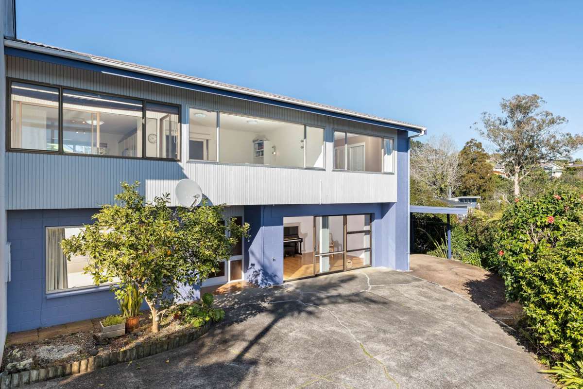 2/48 Mayfair Crescent_0