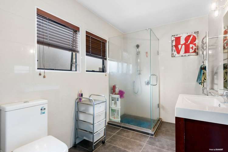 2/121 Godley Road Green Bay_8