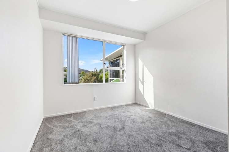 227 Glengarry Road Glen Eden_15