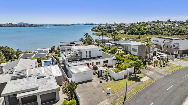 100 Bramley Drive Farm Cove_25