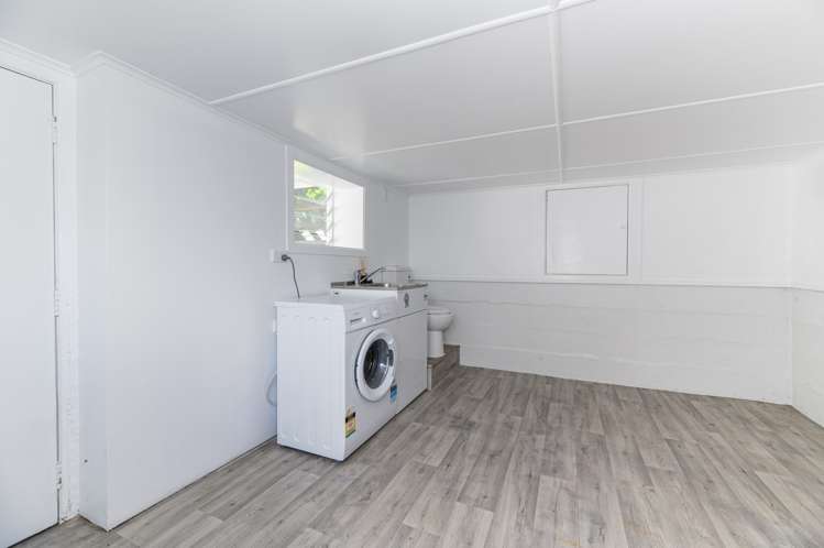 32 South Lynn Road Titirangi_18