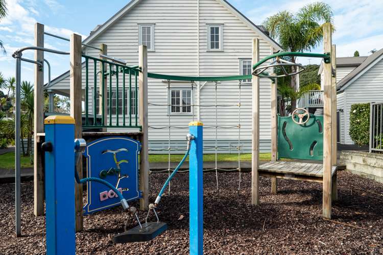 14/16 Chapel Street Russell_14