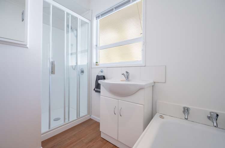 29 Churchill Avenue Richmond_15