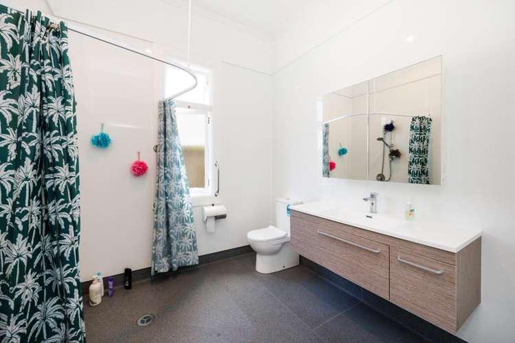 12 Ngaio Street West End_7