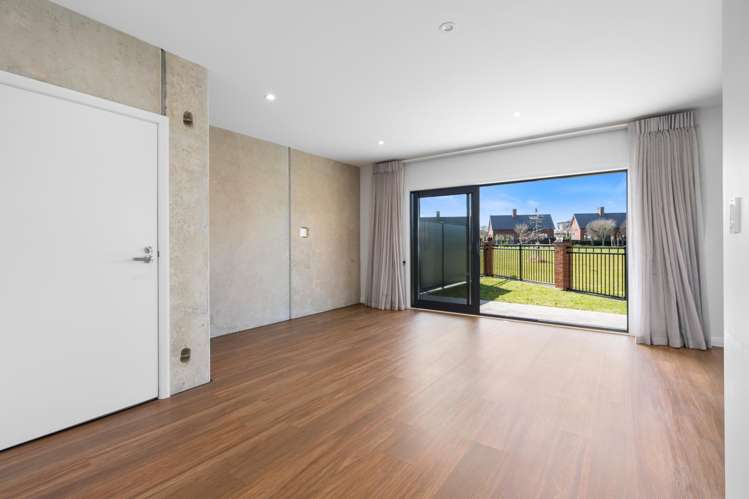 2/49 Pengover Avenue Cambridge_13