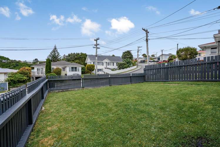 63 Mark Avenue Paparangi_23