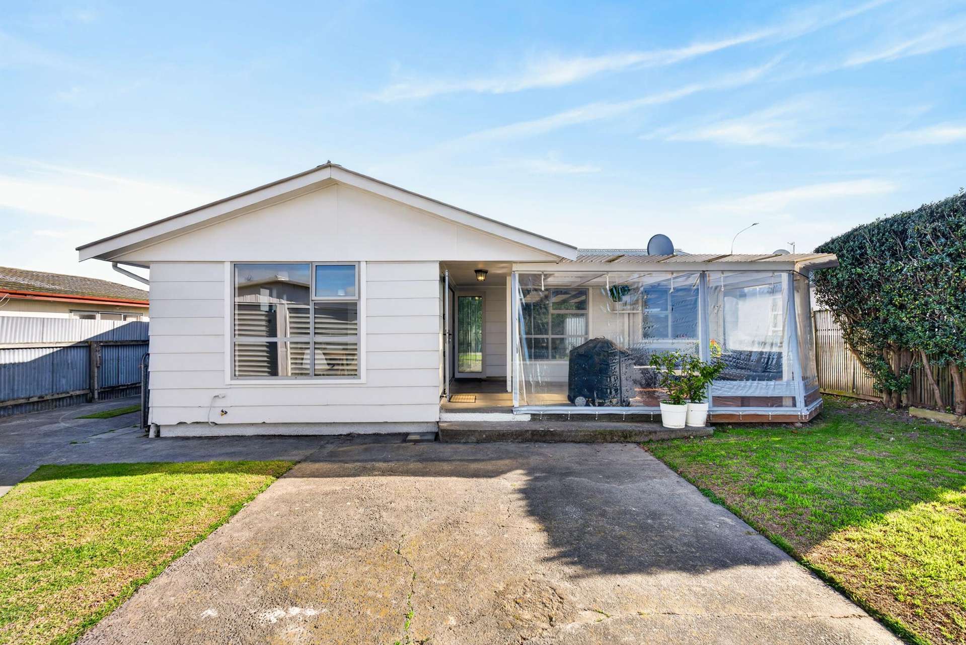 313 Westminster Avenue Tamatea_0