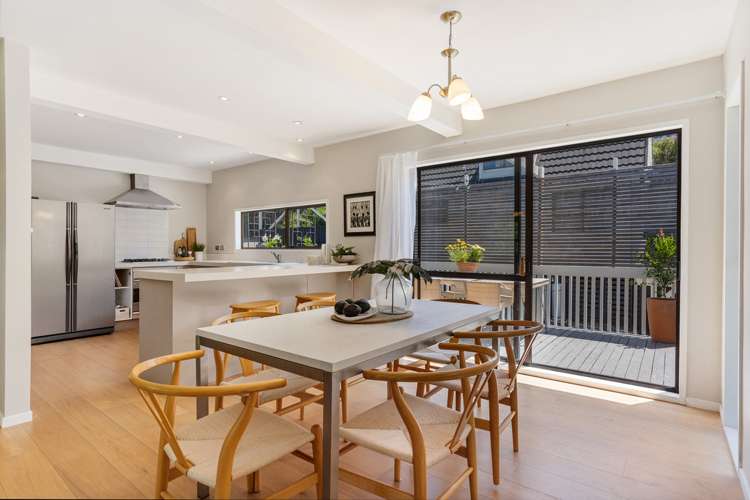 1/10 Lydia Avenue Northcote_5