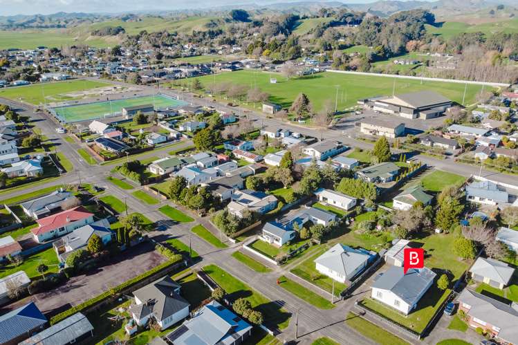 87 Tyndall Street Pahiatua_18