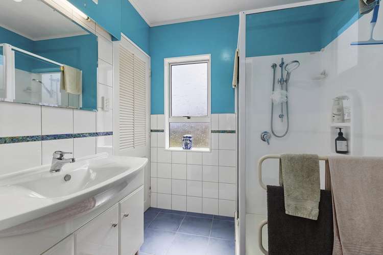 3 Tirowhanga Road Paremata_15