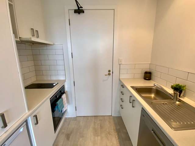7H/14 Waterloo Quadrant City Centre_1