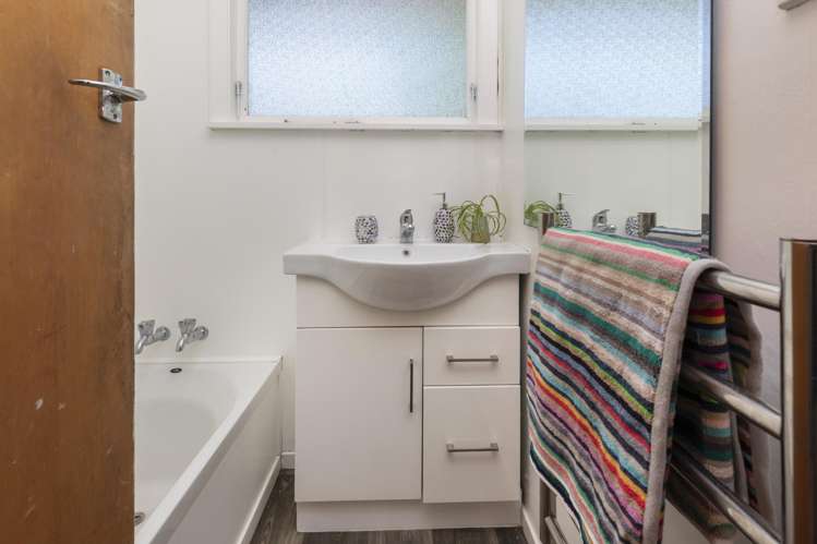 53 Johns Road Belfast_12