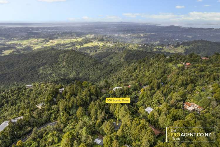 566 Scenic Drive Waiatarua_24