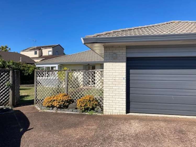 2/9 Channing Crescent Botany Downs_1