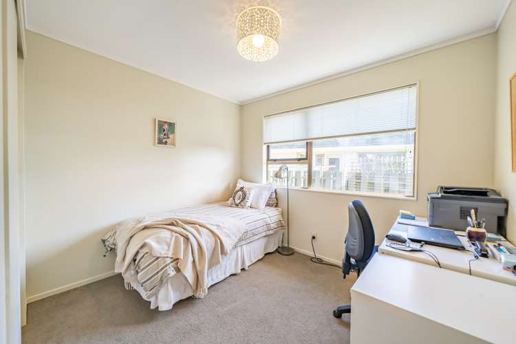 15 Longitude Place Whitby_27