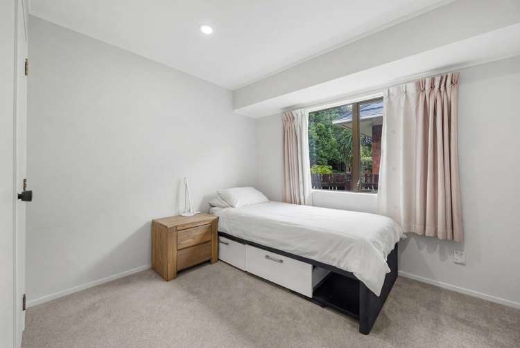 1/4 Tomintoul Place Highland Park_11