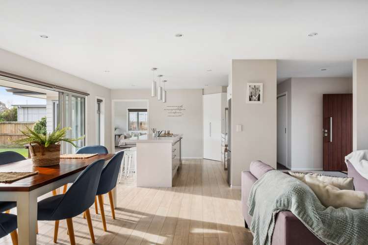 4 Ferris Crescent Wainui_16