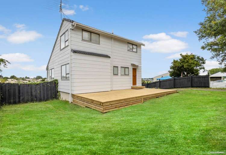 1/3 Tahinga Street Northcote_1