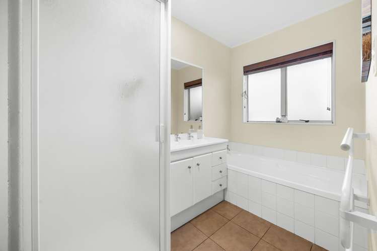 2/12 Pat Oconnor Place Manurewa_12