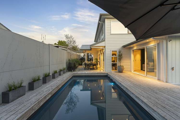 20a Rewarewa Road Te Atatu Peninsula_13