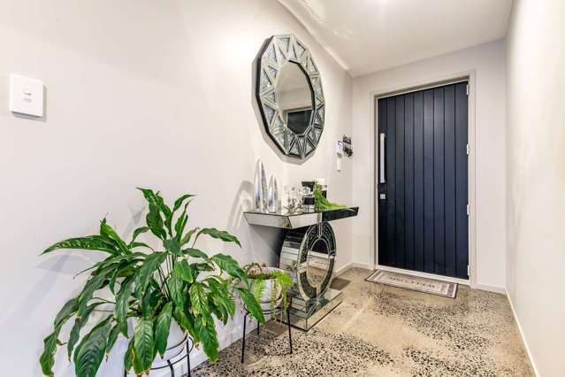 True Luxury on Meadowbank Rise