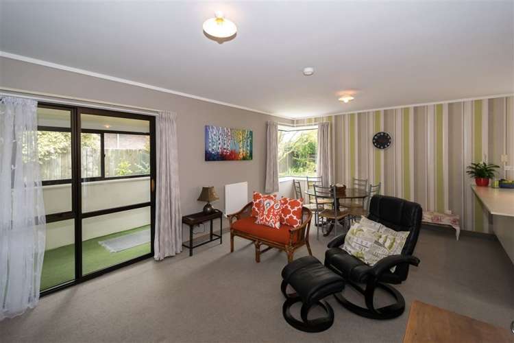 2/38 Burleigh Road Redwoodtown_8