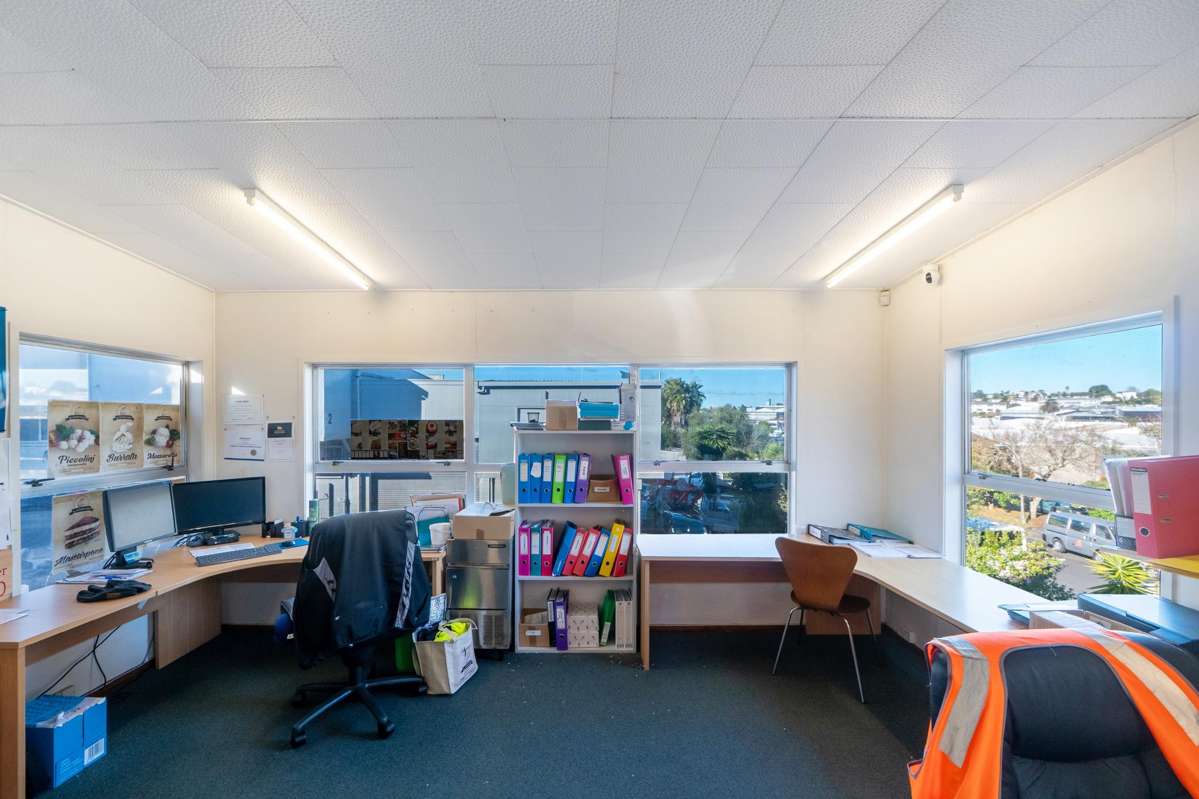 1 & 2/27 Ashfield Road_5