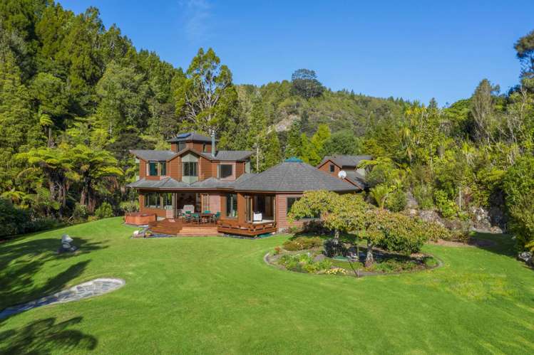 36 Stoney Creek Drive Waitakere_1