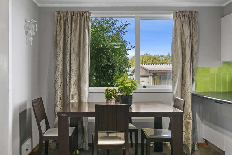 2/7 Hinemoa Avenue Taupo_5