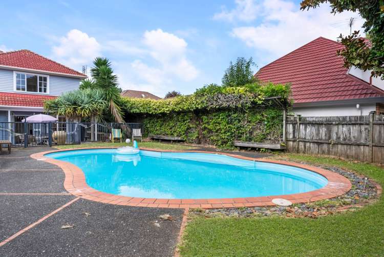 12 Rewi Road Royal Oak_1