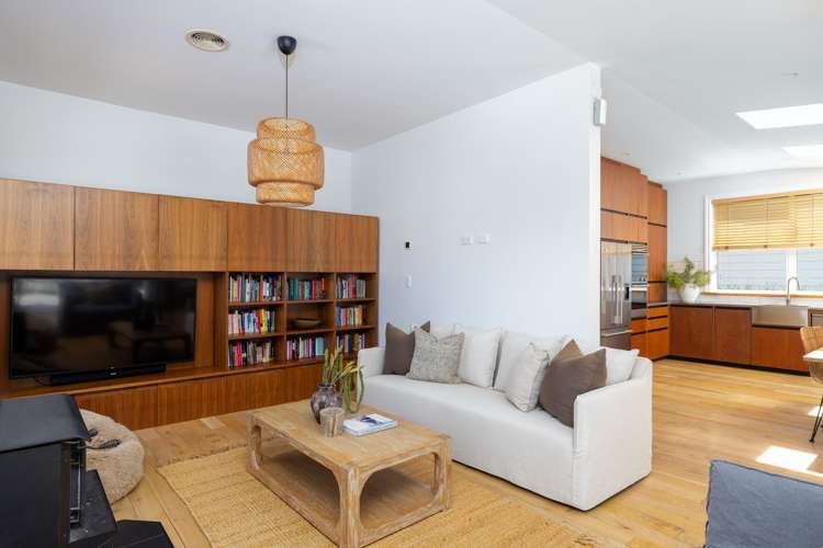 60 Oxford Street Lyttelton_13